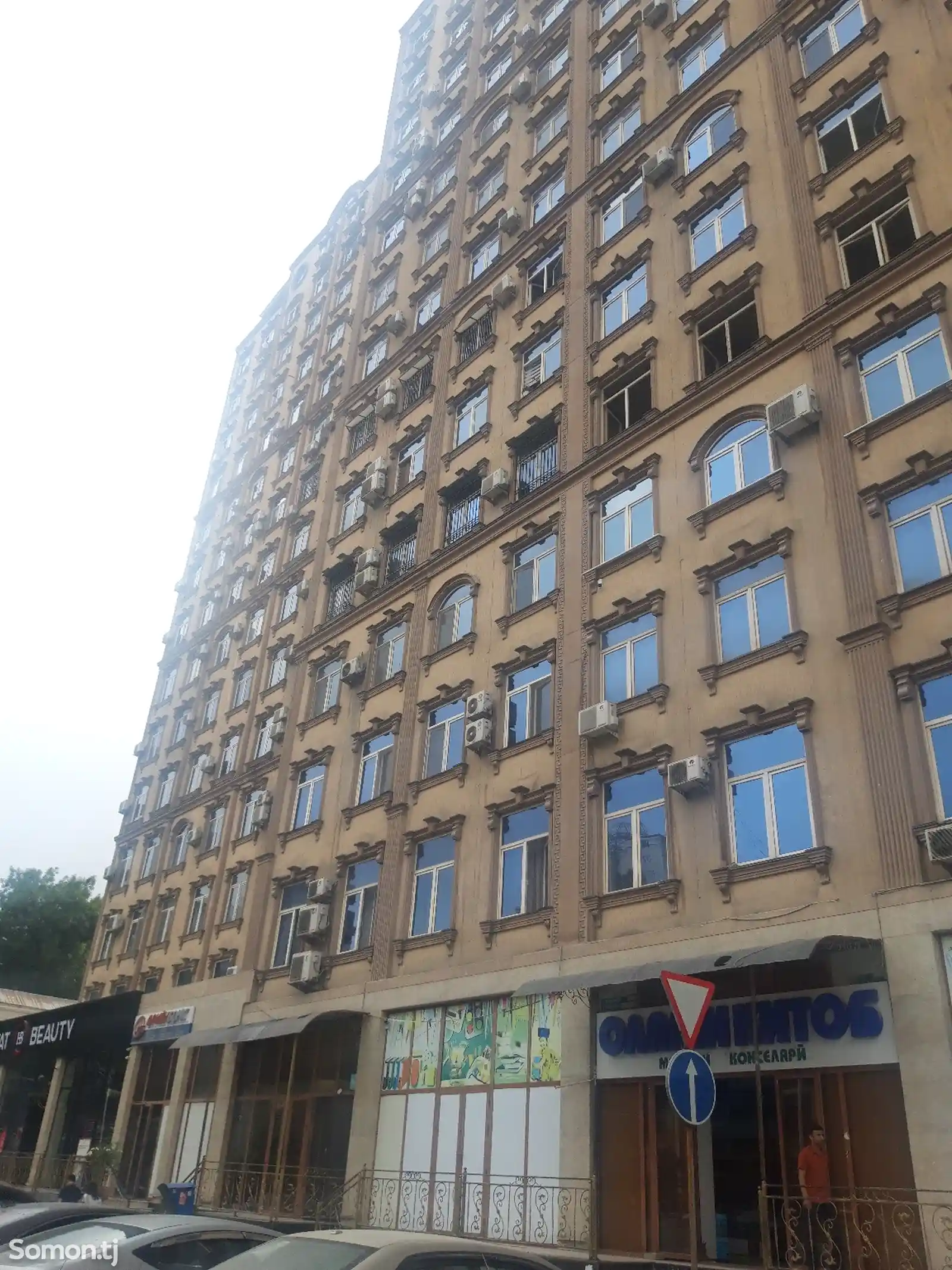 3-комн. квартира, 6 этаж, 118 м², И.Сомони-1