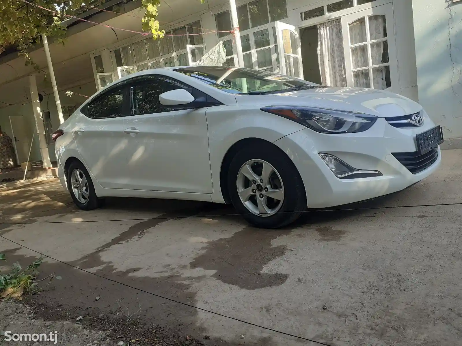 Hyundai Elantra, 2015-11