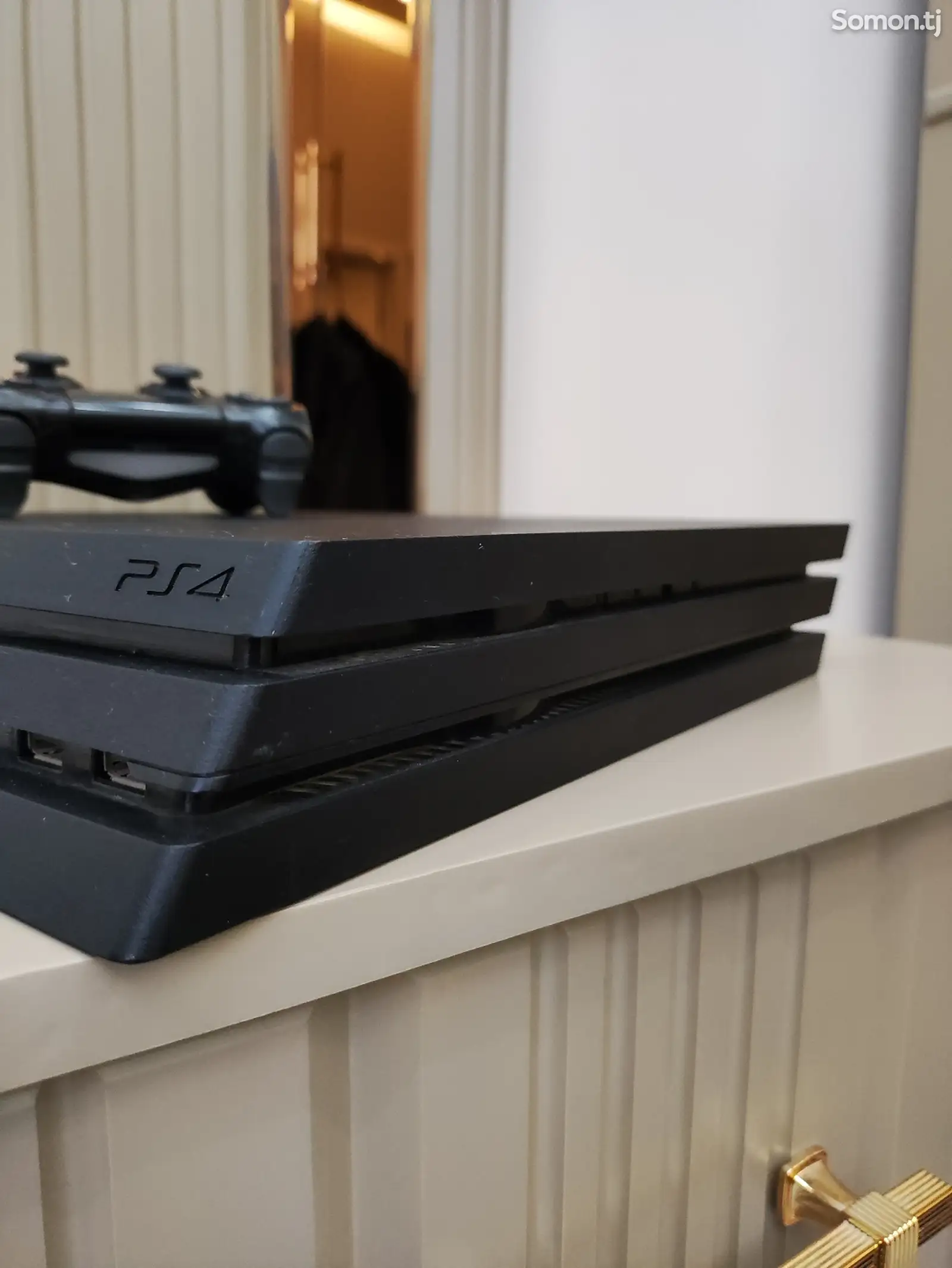 Игровая приставка Sony PlayStation 4 Pro-2