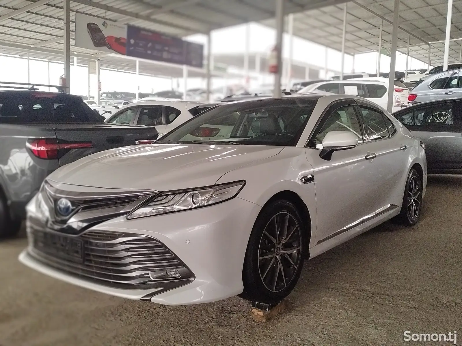 Toyota Camry, 2018-1