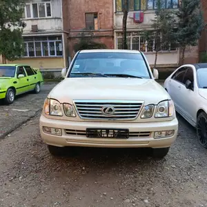 Lexus LX series, 2004