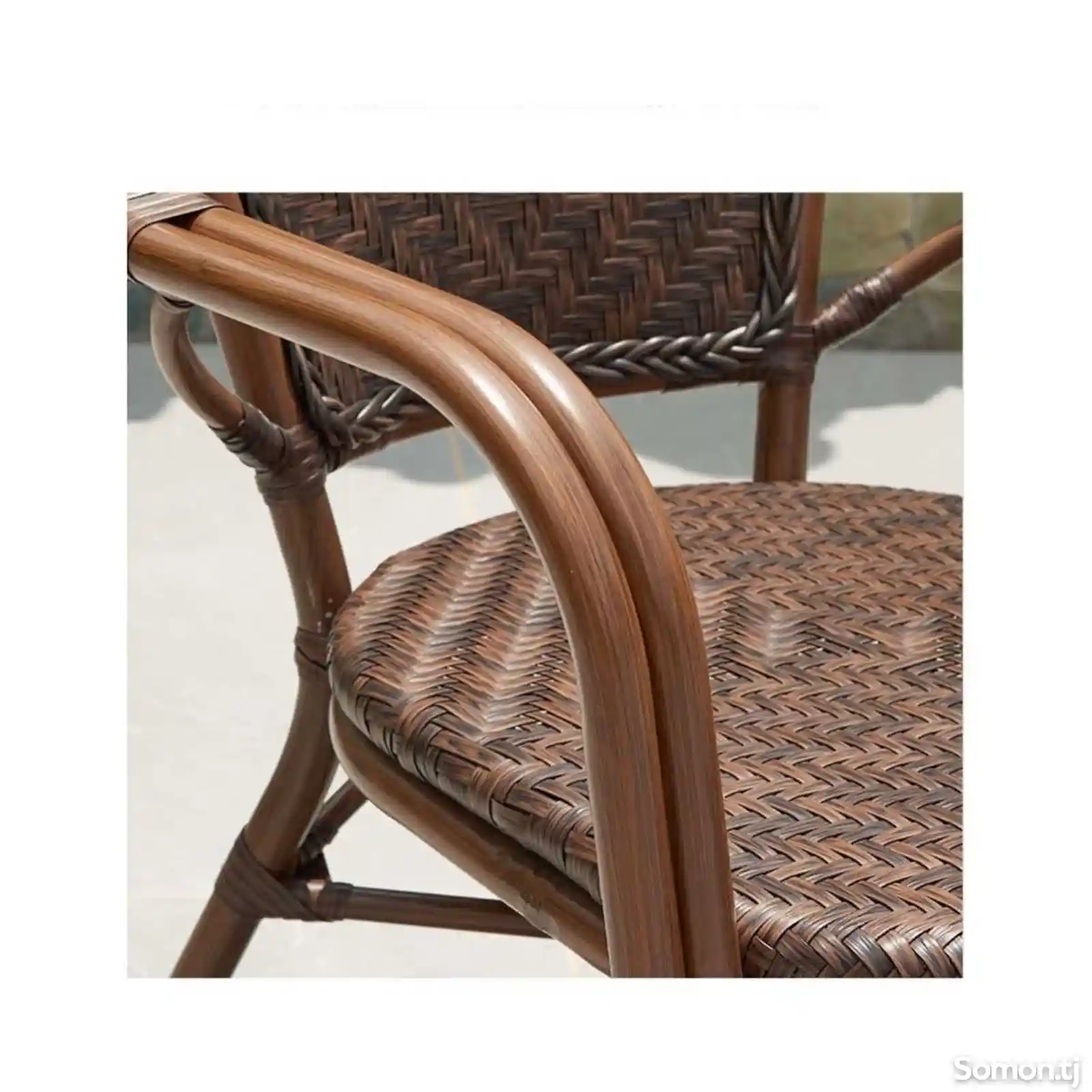 Стол и стулья из Ратанга-4