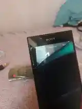 Sony Xperia L-5