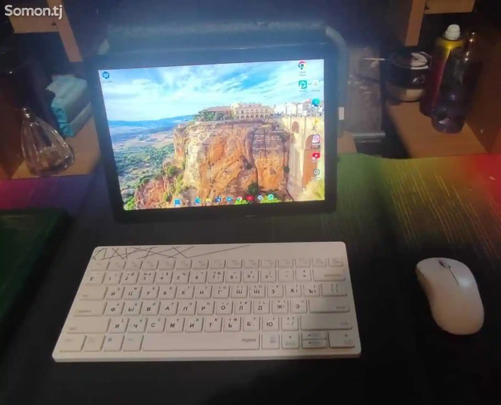 Сенсорный ноутбук Laptop планшет Latitude 7210 2-in-1 Review-7