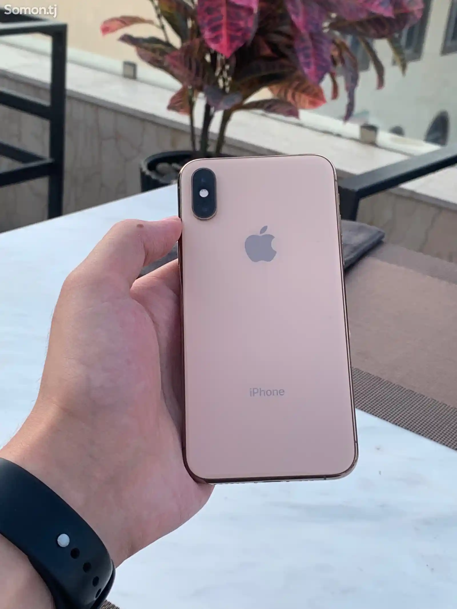 Apple iPhone Xs, 64 gb, Gold-1