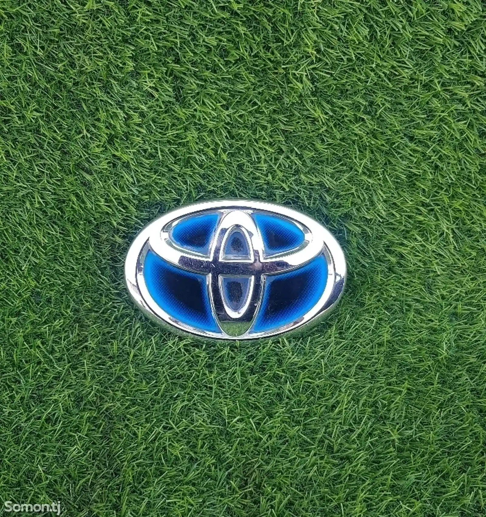 Знак Toyota для Toyota Prius-1