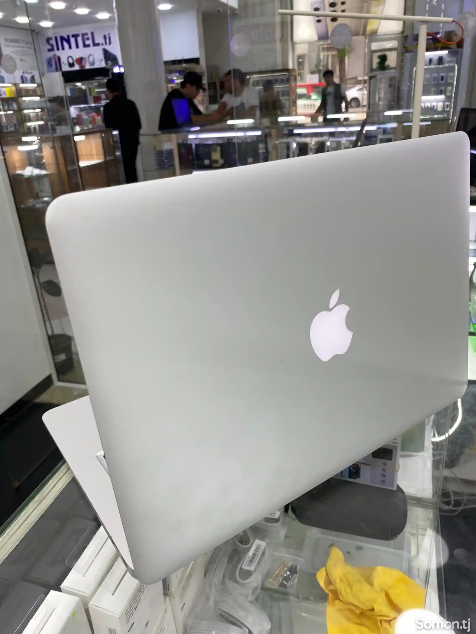 Ноутбук Apple Macbook, 2017-1