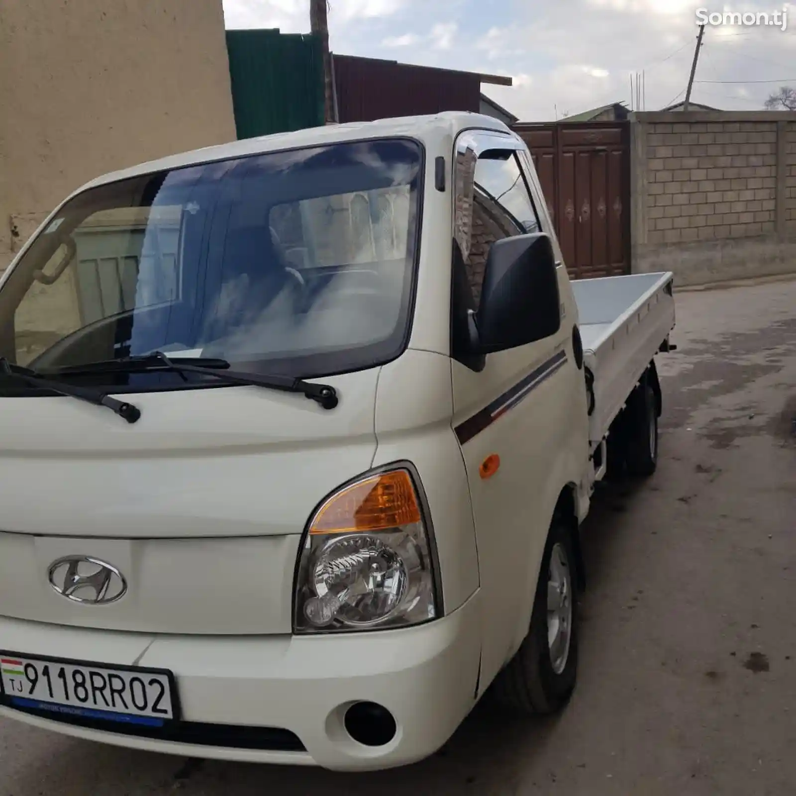 Бортовой автомобиль Hyundai Porter, 2010-2