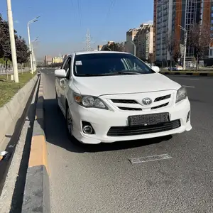 Toyota Corolla, 2013