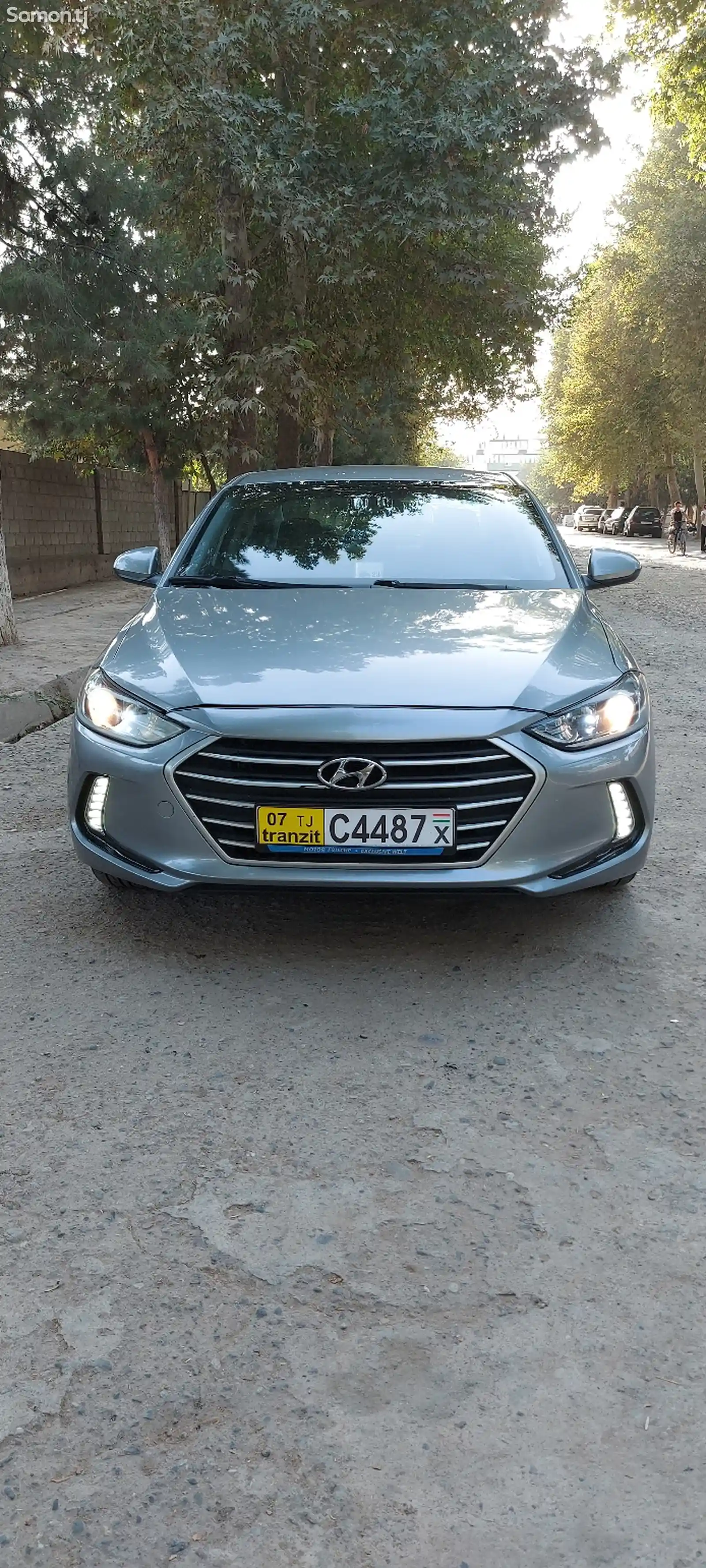 Hyundai Elantra, 2017-1