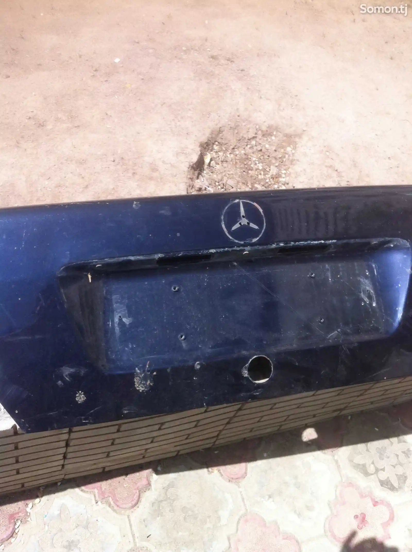 Крышка багажника от Mercedes-Benz C class-1