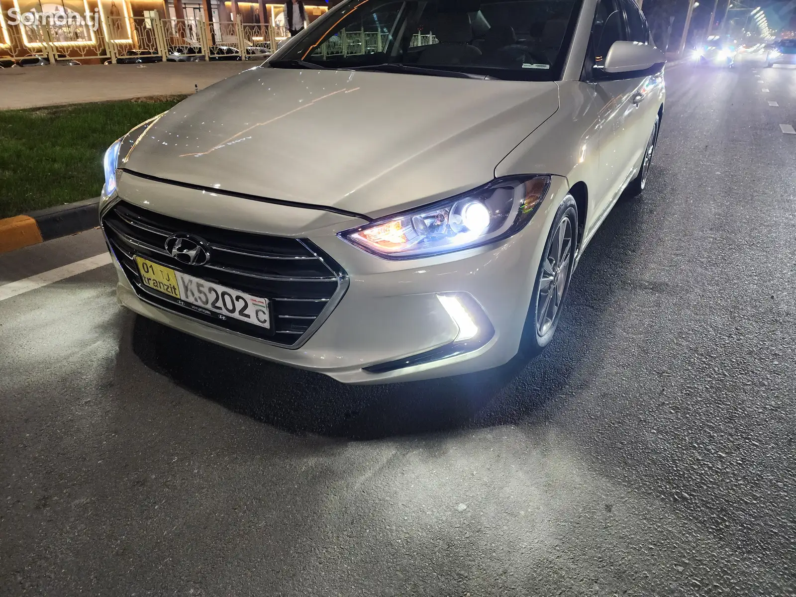 Hyundai Elantra, 2017-1