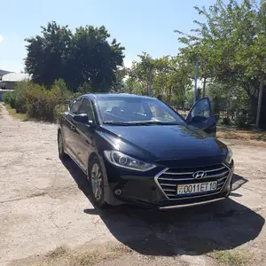 Hyundai Elantra, 2017