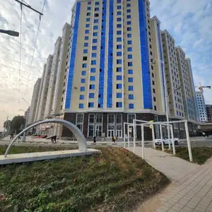 3-комн. квартира, 16 этаж, 122 м², 102 мкр