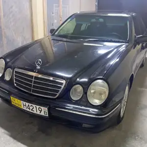 Mercedes-Benz E class, 2000