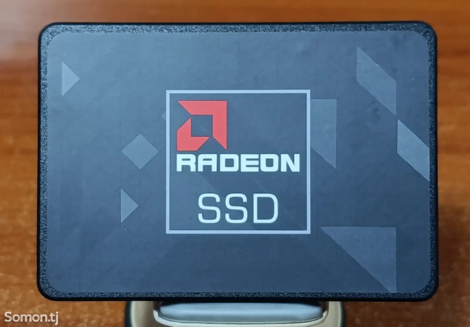 SSD накопитель AMD Radeon на 256Gb-1