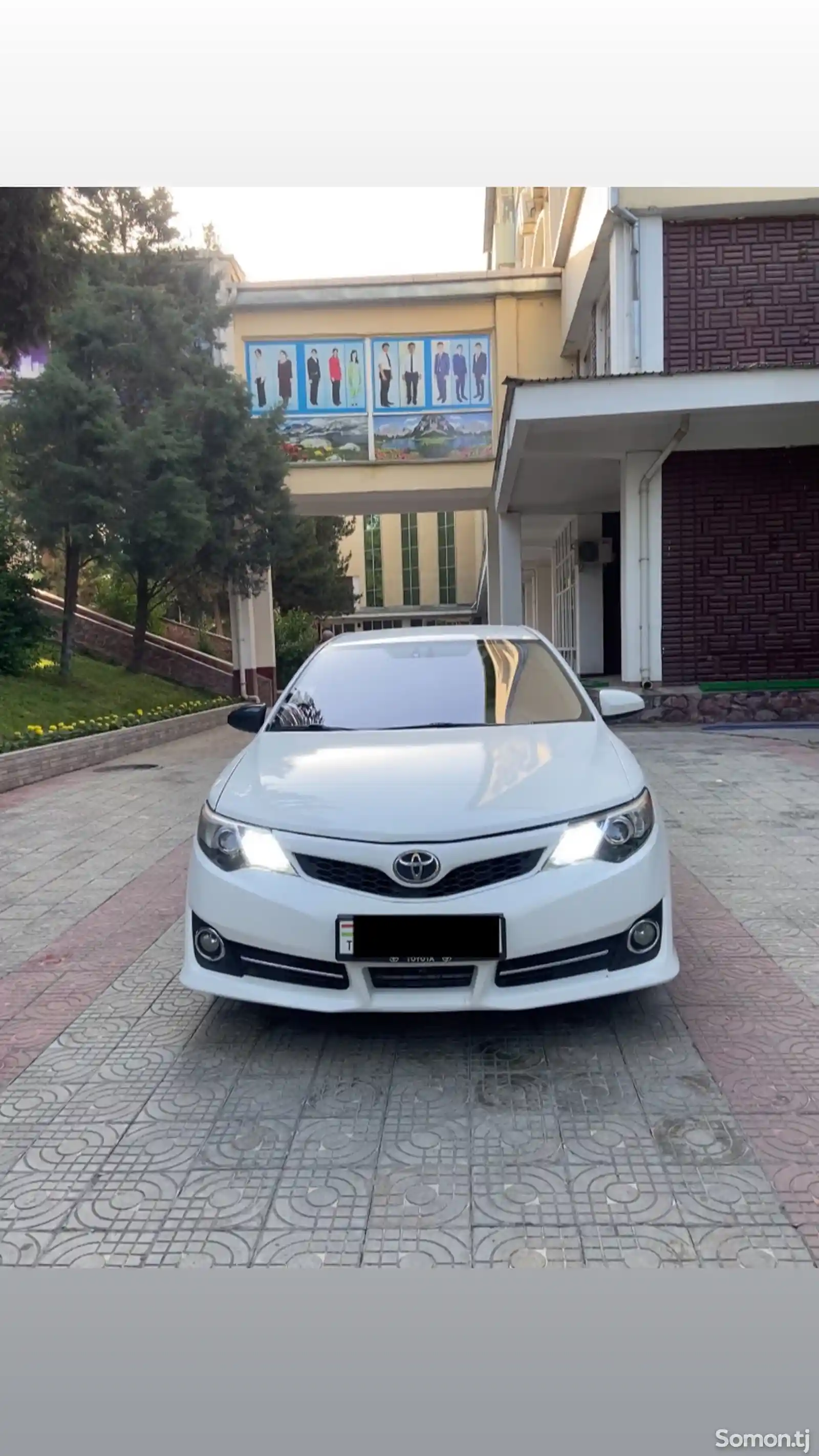 Toyota Camry, 2012-1