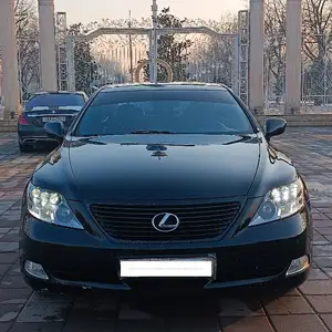 Lexus LS series, 2008