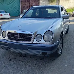 Mercedes-Benz E class, 1996