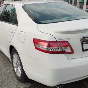 Toyota Camry, 2010