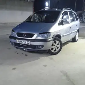 Opel Zafira, 2002