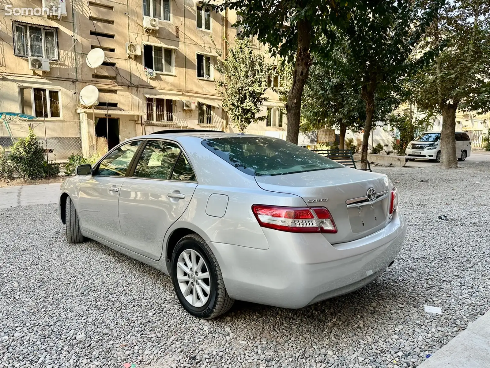 Toyota Camry, 2010-4