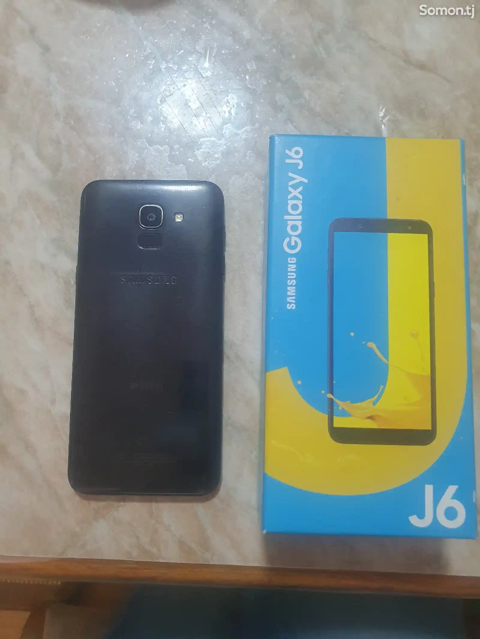 Samsung Galaxy J6-1