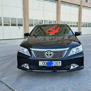 Лобовое стекло от Toyota Camry 4