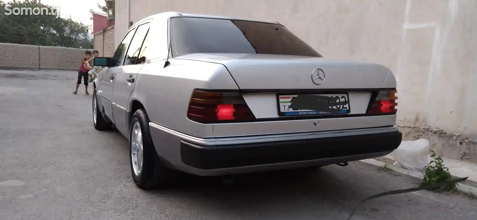 Mercedes-Benz W124, 1993-2