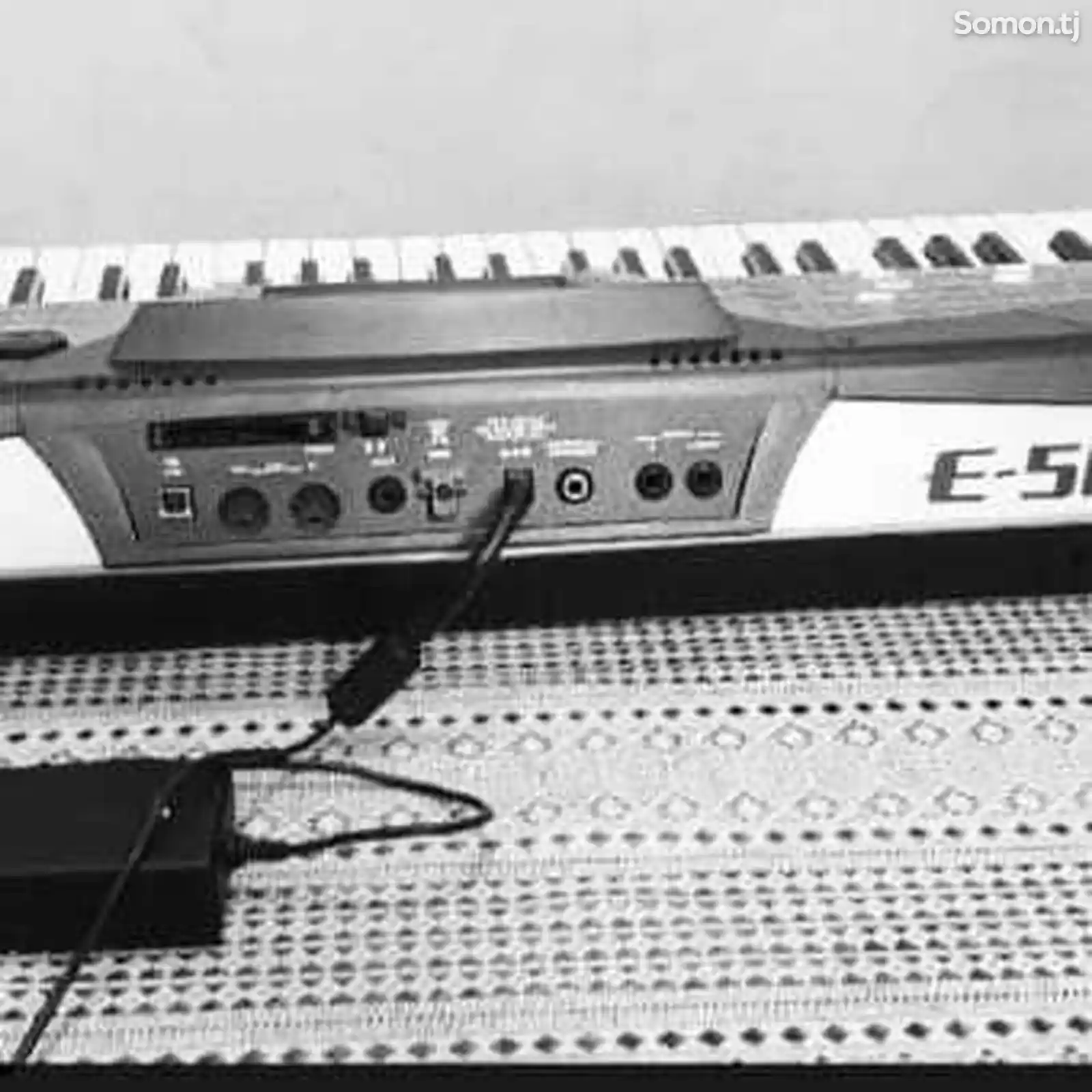 Синтезатор Roland e-50-6