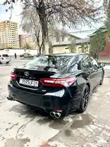 Toyota Camry, 2018-6