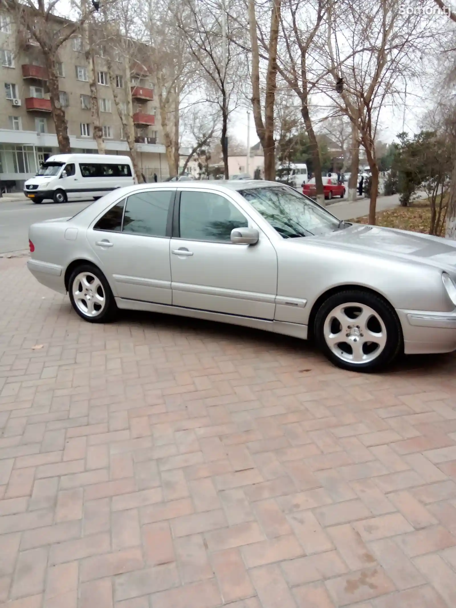 Mercedes-Benz E class, 2000-8