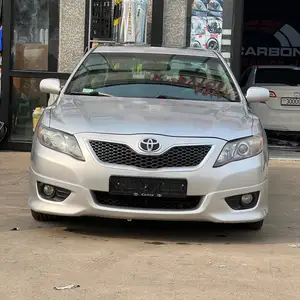 Toyota Camry, 2010