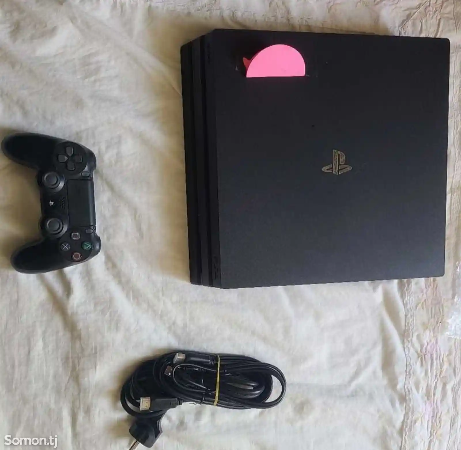 Игровая приставка Sony PlayStation 4pro-2