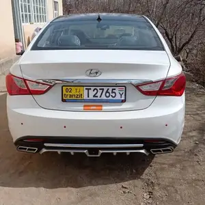 Hyundai Sonata, 2011