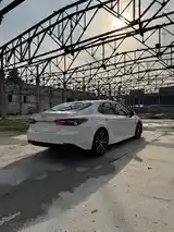 Toyota Camry, 2018-4