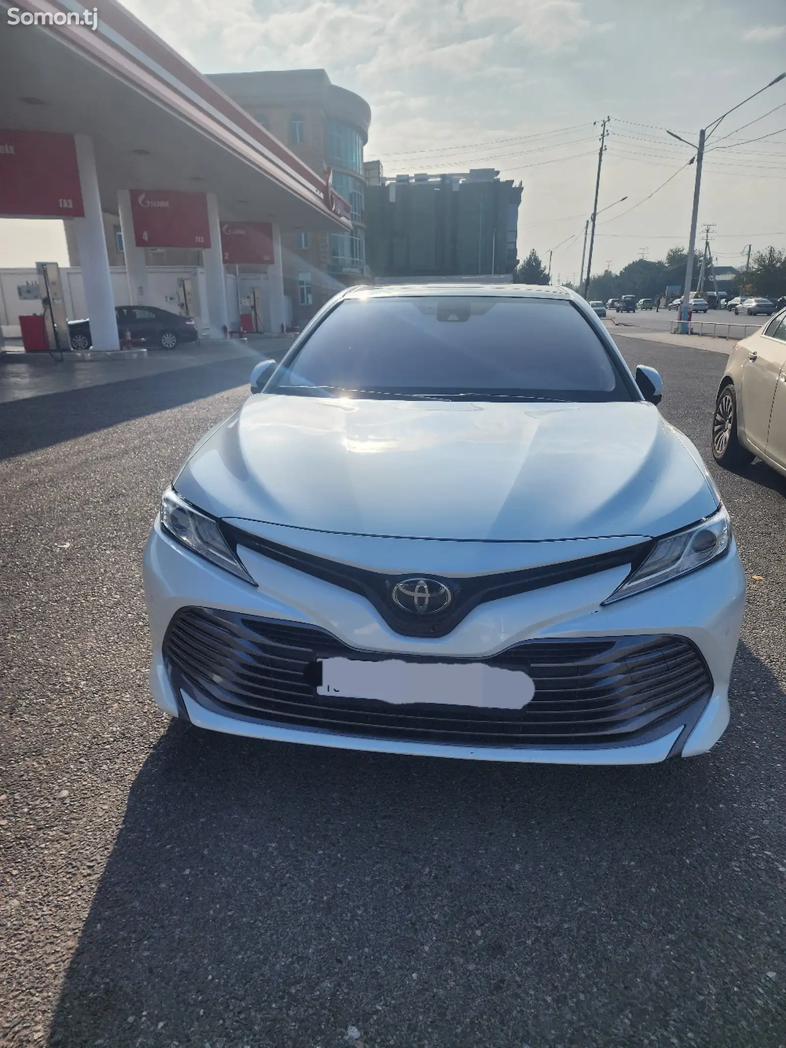 Toyota Camry, 2019-1