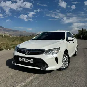 Toyota Camry, 2015