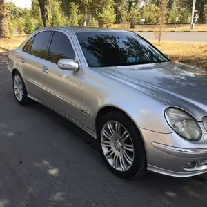 Mercedes-Benz E class, 2004