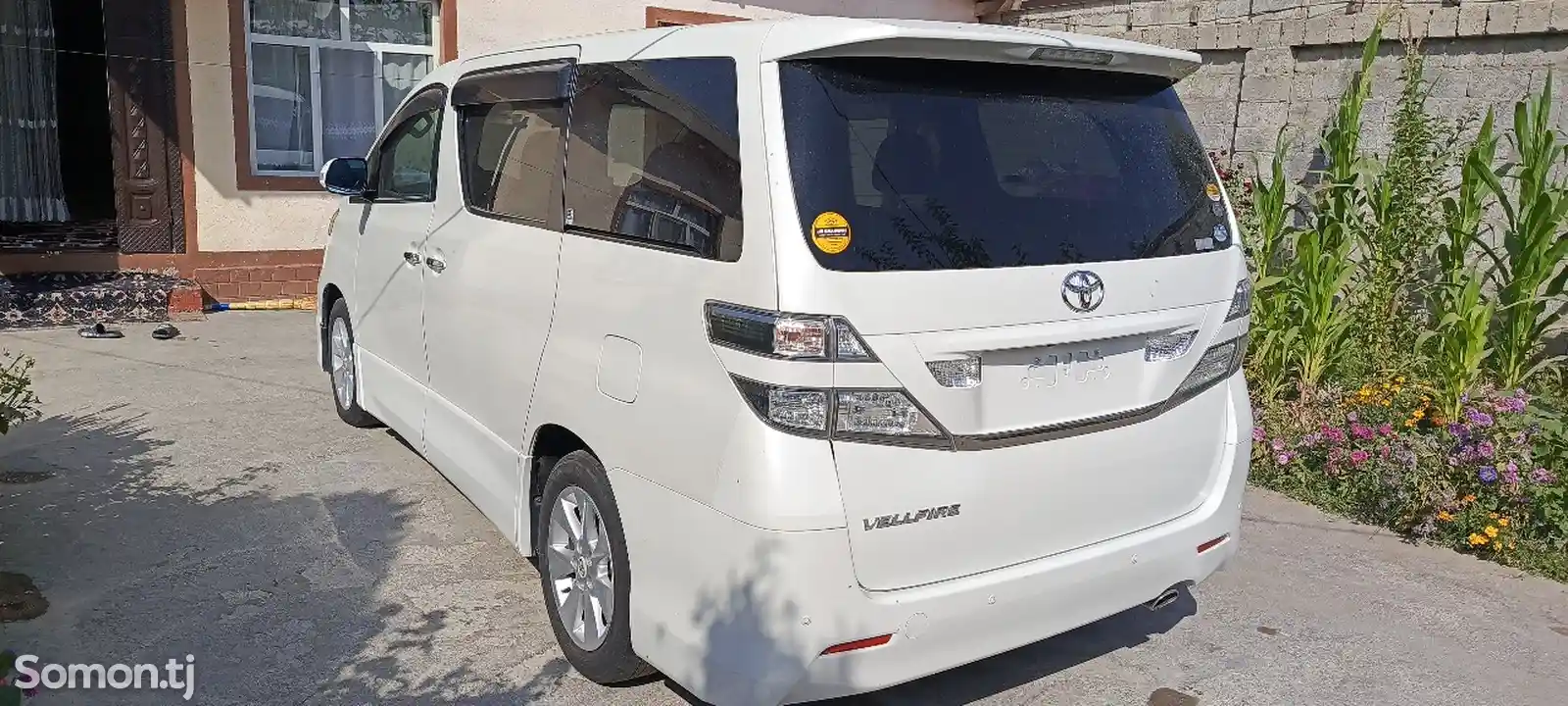 Toyota Vellfire, 2013-12