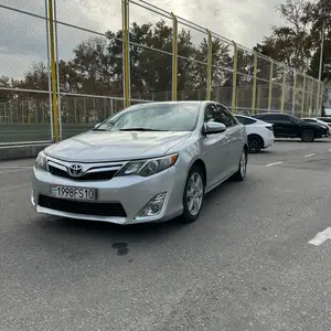 Toyota Camry, 2012