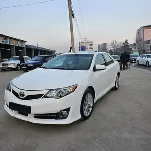 Toyota Camry, 2013