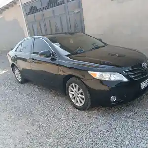 Toyota Camry, 2010