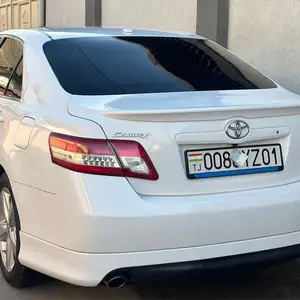 Toyota Camry, 2011