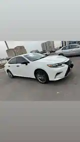 Lexus ES series, 2017-2