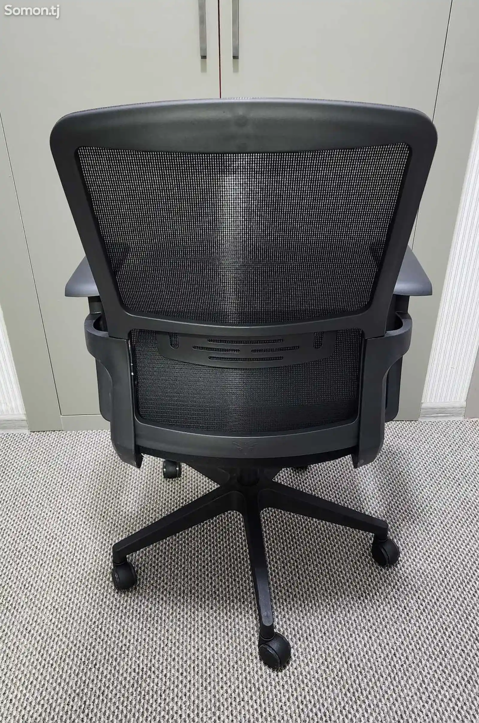 Кресло для офиса колёсный-4