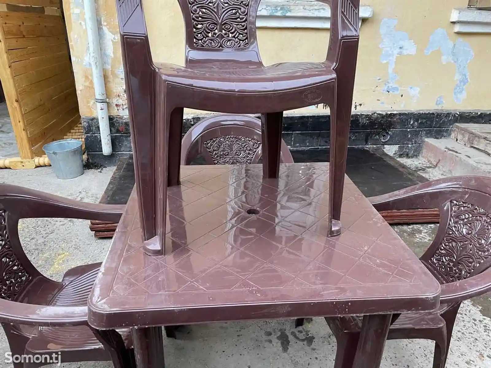 Стол и стулья-7
