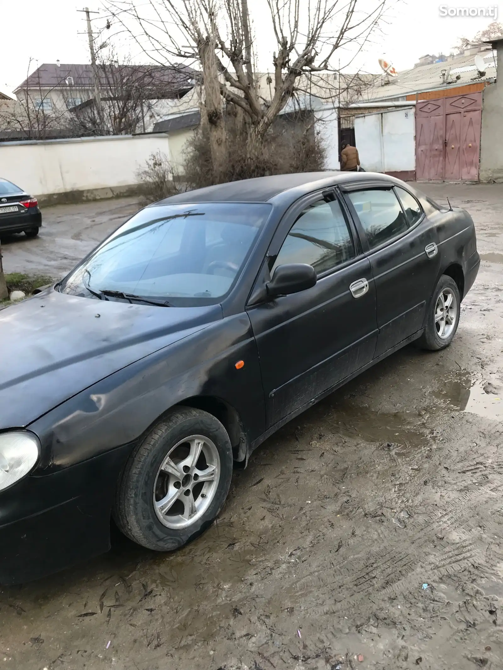 Daewoo Leganza, 1991-1