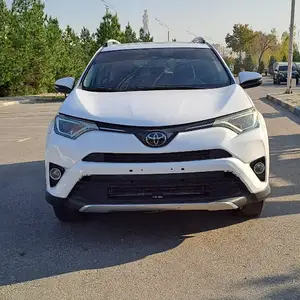 Toyota RAV 4, 2018