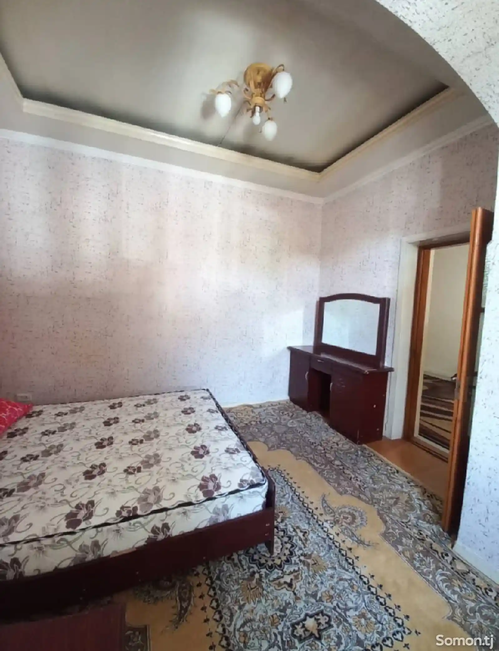 2-комн. квартира, 2 этаж, 60м², Универмаг-1